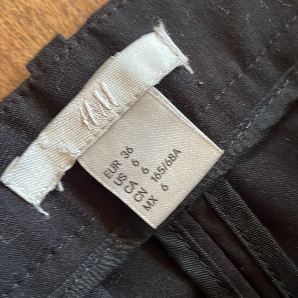 H&M Slim Pants - Picture 2 of 4